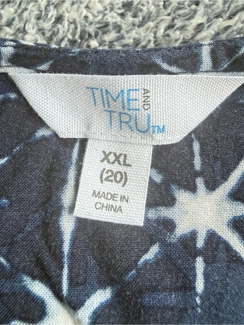 Time and Tru Navy and White Starprint Tie-Front Ruffle Sleeve Top - Picture 6 of 7